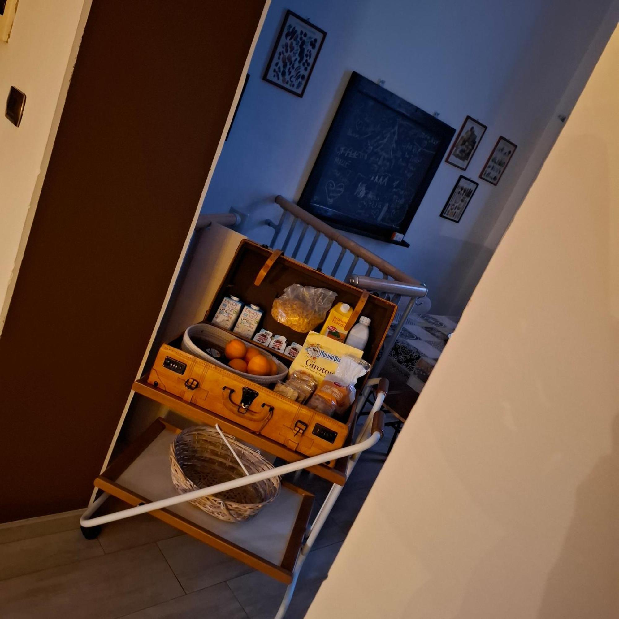 Apartmán Casa Magenta Asti Exteriér fotografie